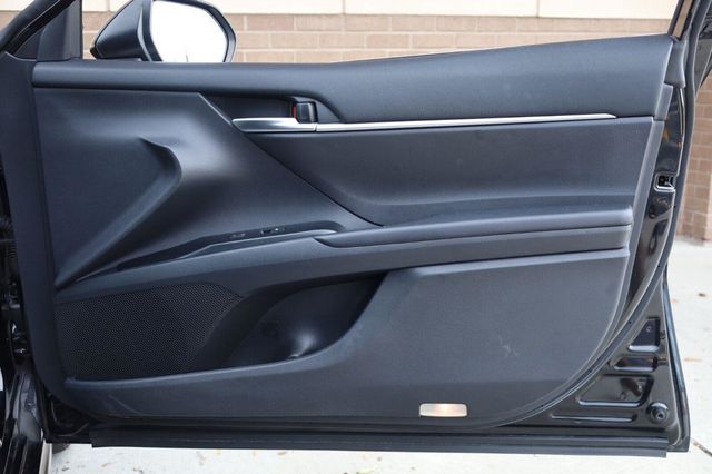 2018 Toyota Camry SE - 23052455 - 23
