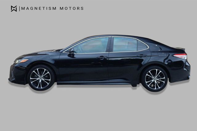 2018 Toyota Camry SE - 23052455 - 2