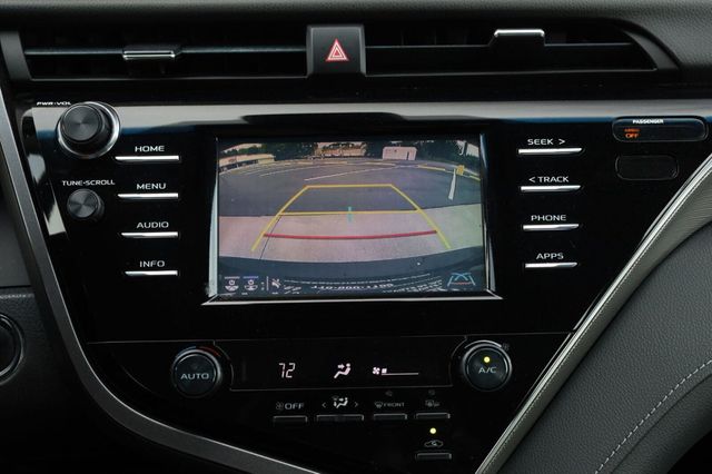 2018 Toyota Camry SE - 23052455 - 34