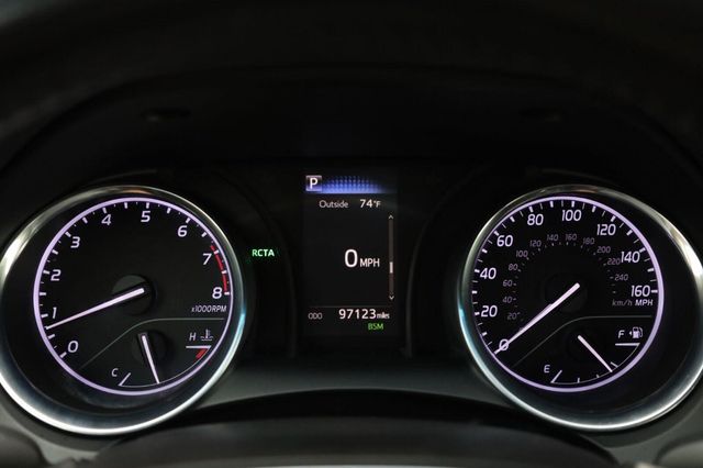 2018 Toyota Camry SE - 23052455 - 41