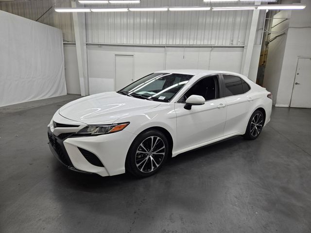 2018 Toyota Camry SE Automatic - 22651658 - 0