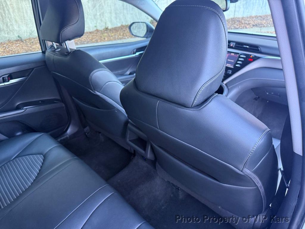 2018 Toyota Camry SE Automatic - 22962440 - 9