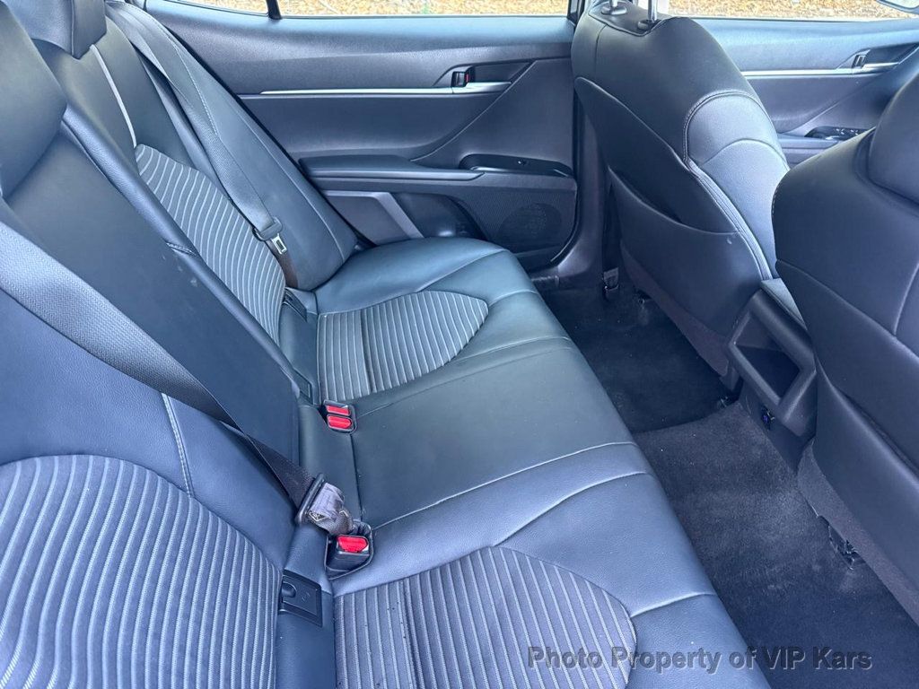 2018 Toyota Camry SE Automatic - 22962440 - 10