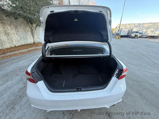 2018 Toyota Camry SE Automatic - 22962440 - 20