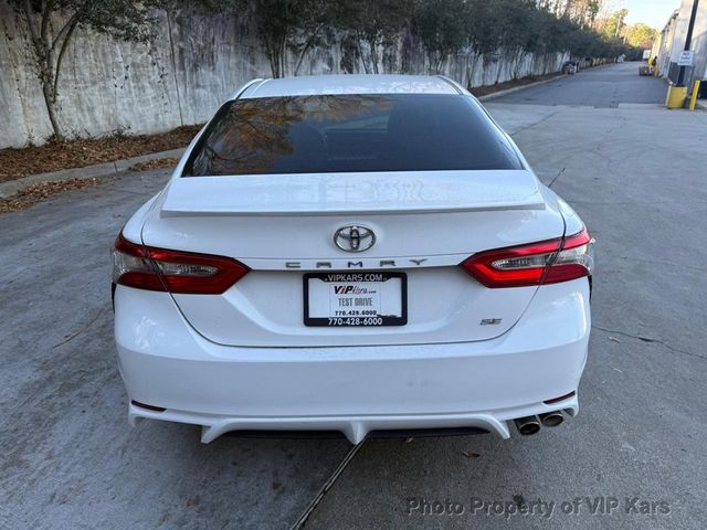 2018 Toyota Camry SE Automatic - 22962440 - 3