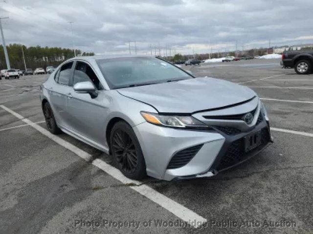 2018 Toyota Camry SE Automatic - 22991182 - 2