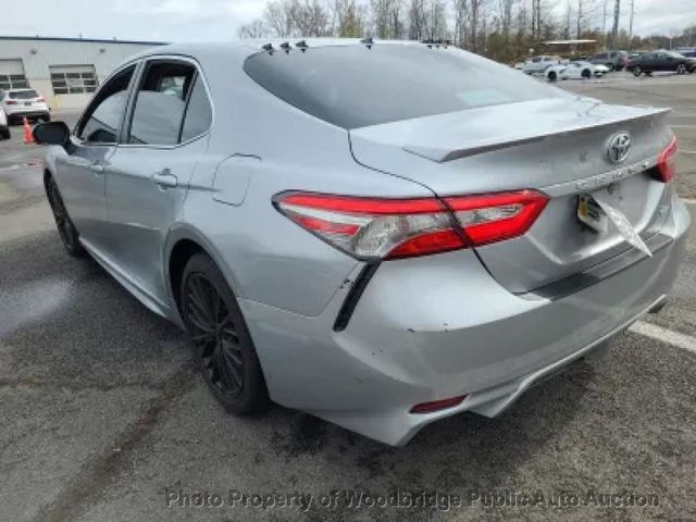 2018 Toyota Camry SE Automatic - 22991182 - 3