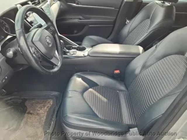 2018 Toyota Camry SE Automatic - 22991182 - 7