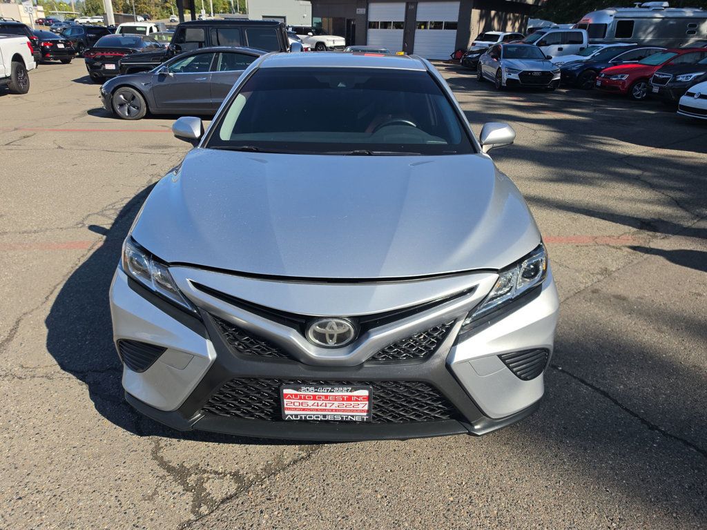Toyota Camry photo 21