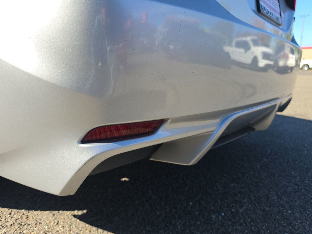 Toyota Camry photo 25