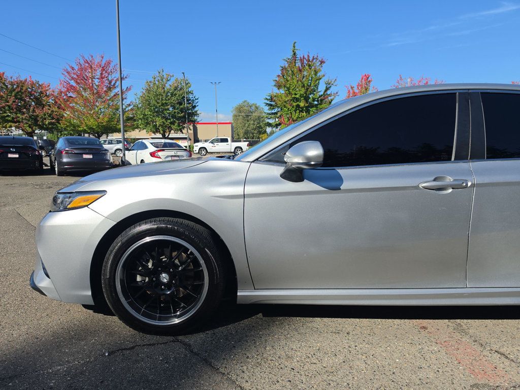Toyota Camry photo 27