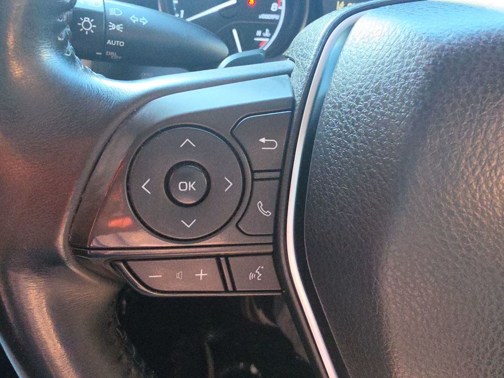 Toyota Camry photo 31