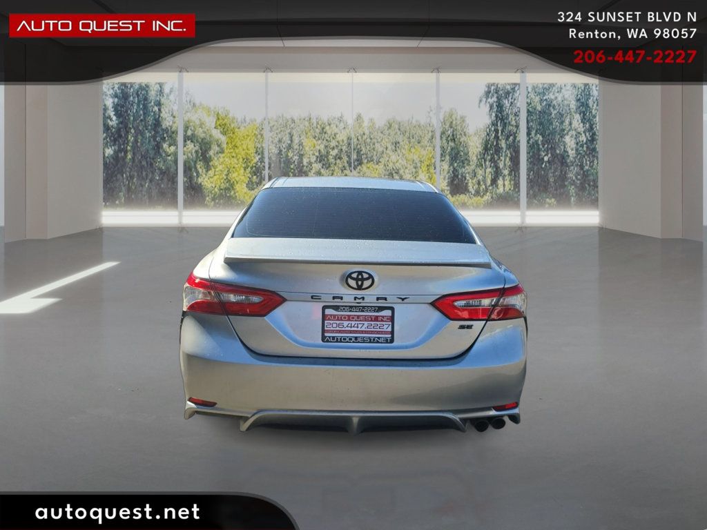 Toyota Camry photo 6