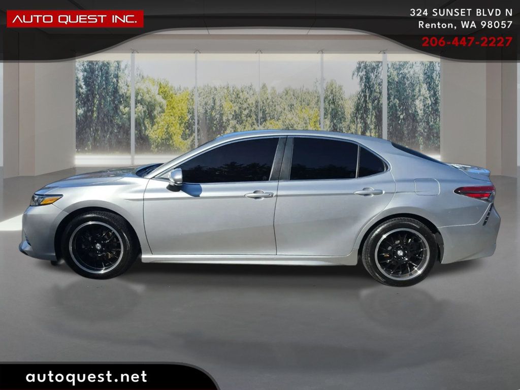 Toyota Camry photo 8