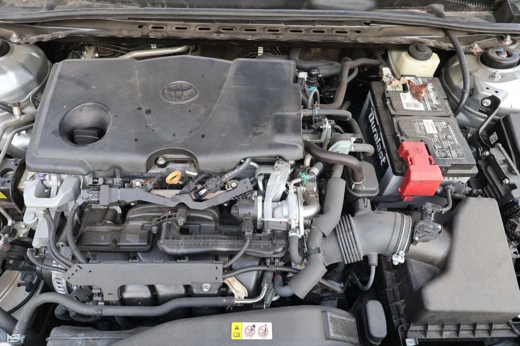 2018 Toyota Camry SE Automatic - 22934481 - 9