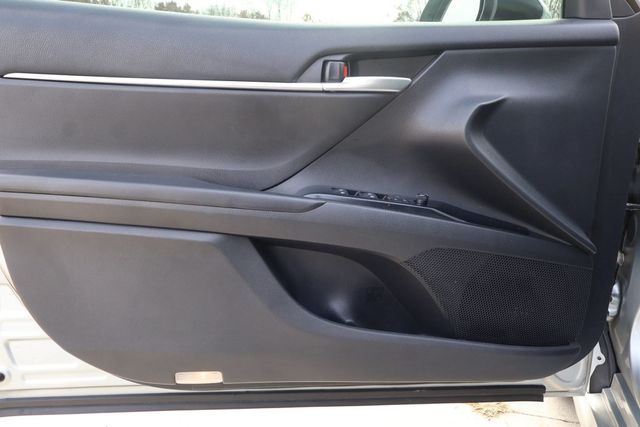 2018 Toyota Camry SE Automatic - 22934481 - 11