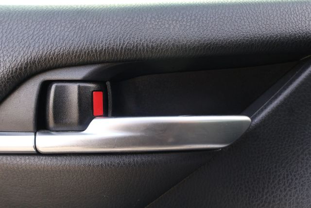 2018 Toyota Camry SE Automatic - 22934481 - 14