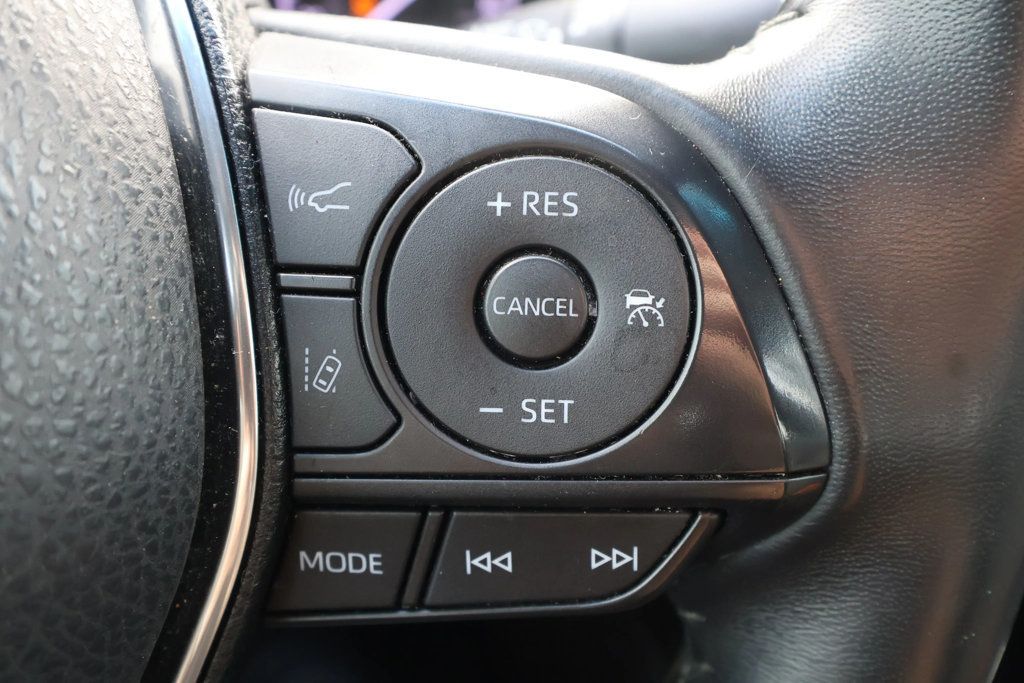 2018 Toyota Camry SE Automatic - 22934481 - 22