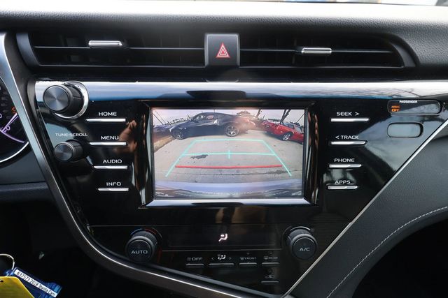 2018 Toyota Camry SE Automatic - 22934481 - 27