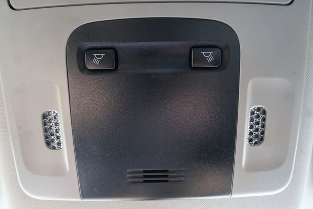 2018 Toyota Camry SE Automatic - 22934481 - 30