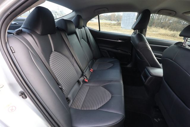 2018 Toyota Camry SE Automatic - 22934481 - 34