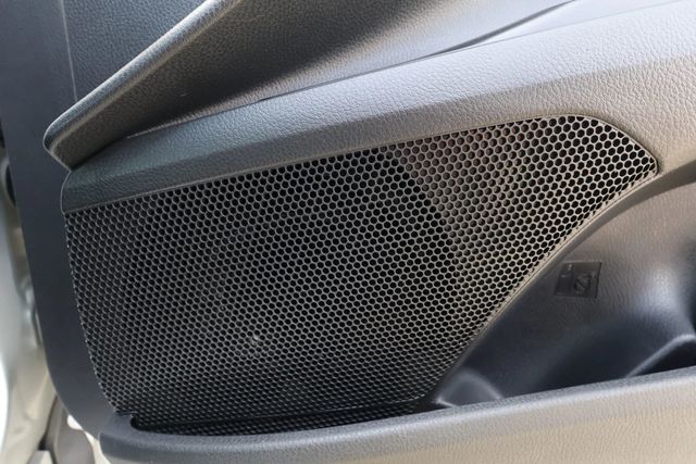 2018 Toyota Camry SE Automatic - 22934481 - 37