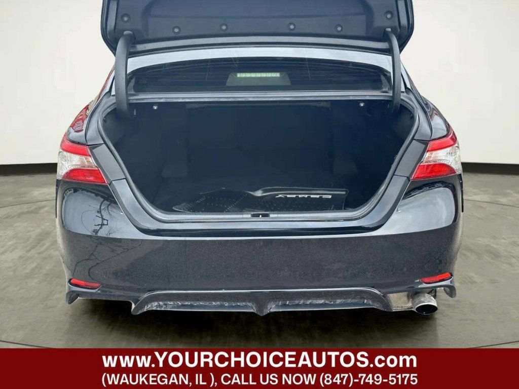 2018 Toyota Camry SE Automatic - 22952519 - 9