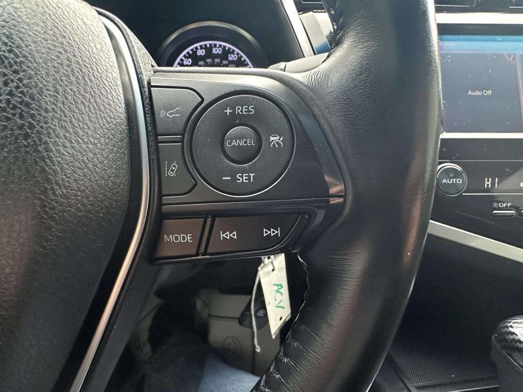 2018 Toyota Camry SE Automatic - 22952519 - 20