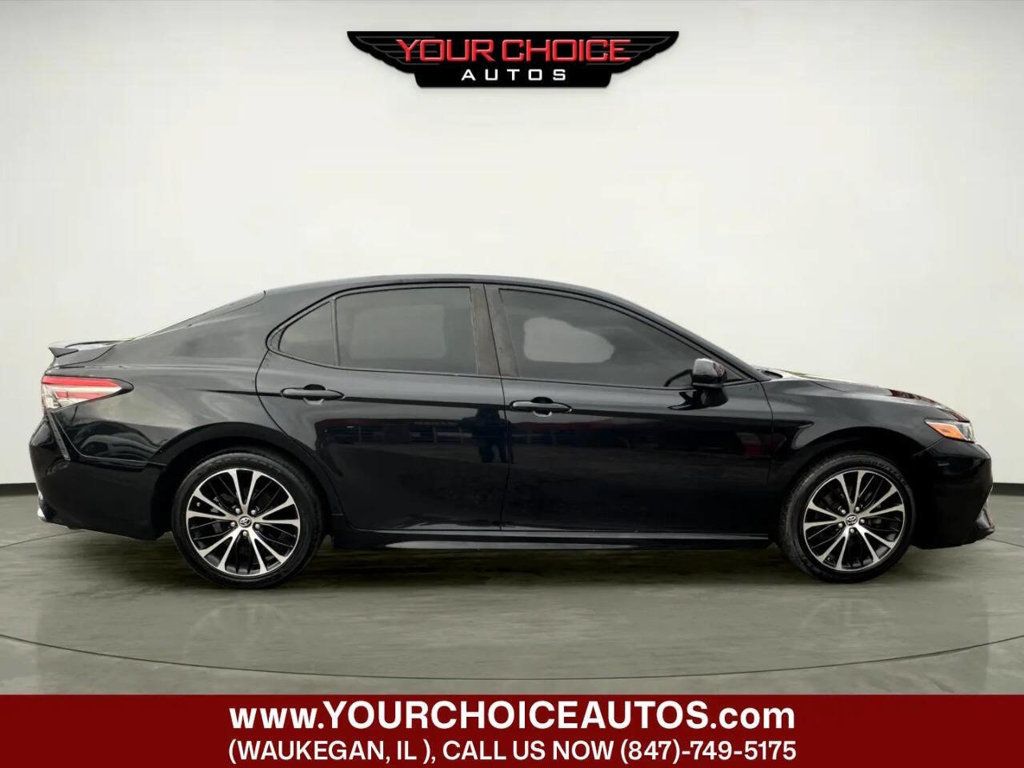 2018 Toyota Camry SE Automatic - 22952519 - 3