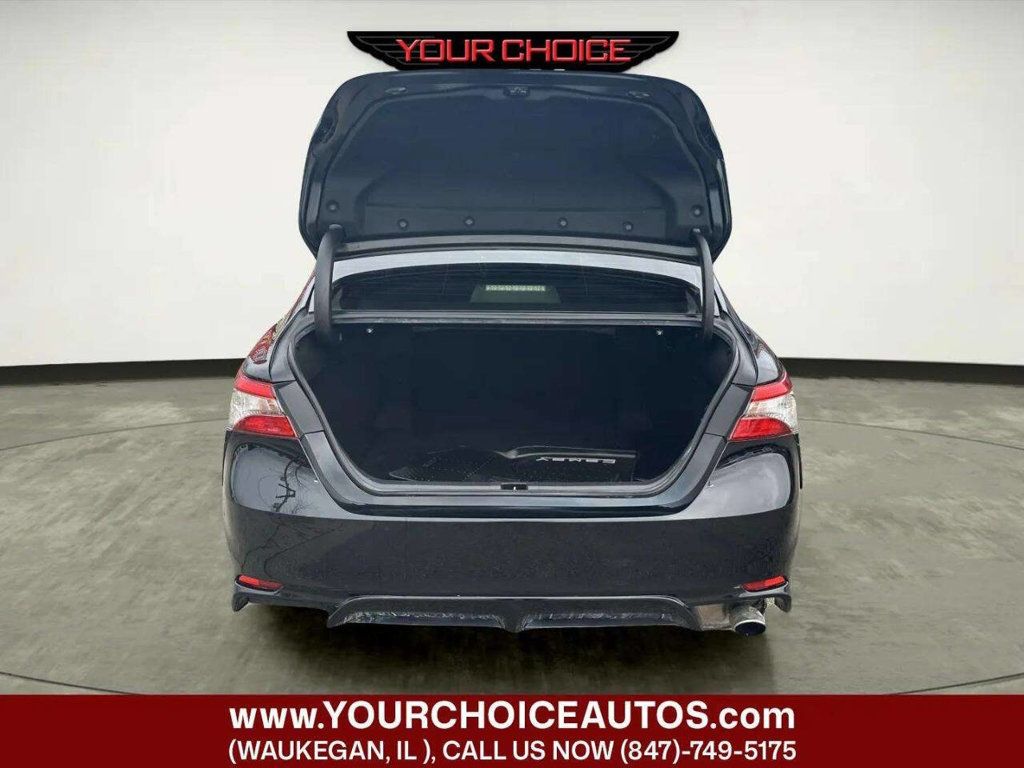 2018 Toyota Camry SE Automatic - 22952519 - 8