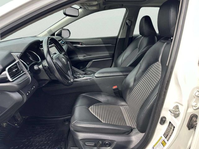 2018 Toyota Camry SE Automatic - 23015333 - 17