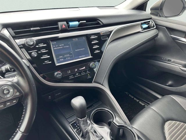 2018 Toyota Camry SE Automatic - 23015333 - 32