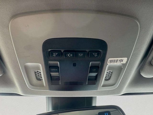 2018 Toyota Camry SE Automatic - 23015333 - 36