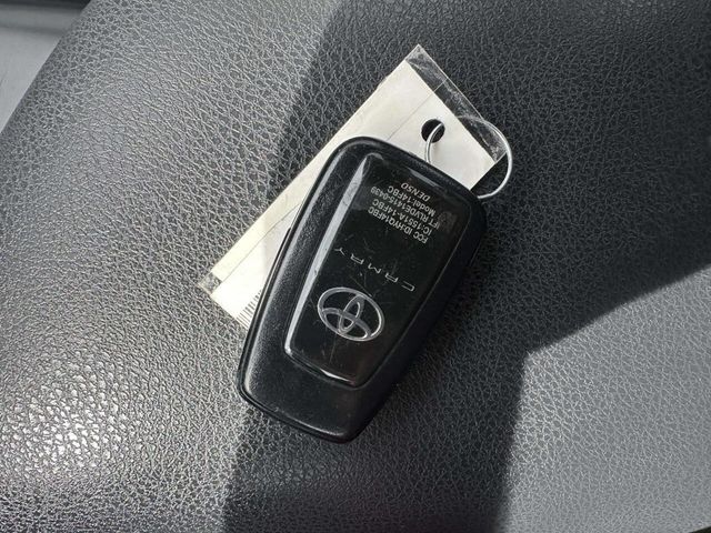 2018 Toyota Camry SE Automatic - 23015333 - 43