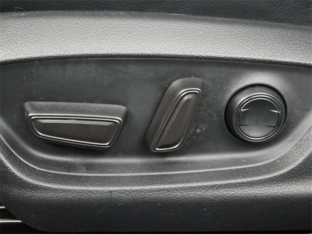 2018 Toyota Camry SE Automatic - 22974697 - 13