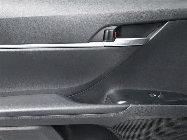 2018 Toyota Camry SE Automatic - 22974697 - 15