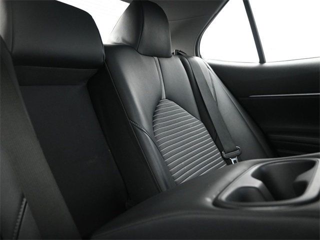 2018 Toyota Camry SE Automatic - 22974697 - 21