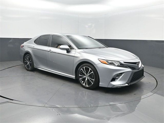 2018 Toyota Camry SE Automatic - 22974697 - 36