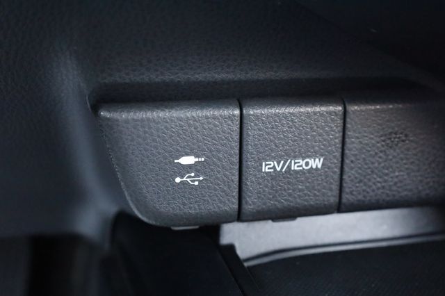 2018 Toyota Camry SE Automatic - 23002190 - 36