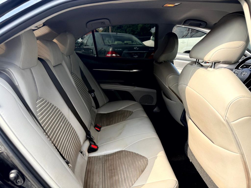 2018 Toyota Camry SE Automatic - 23078478 - 13