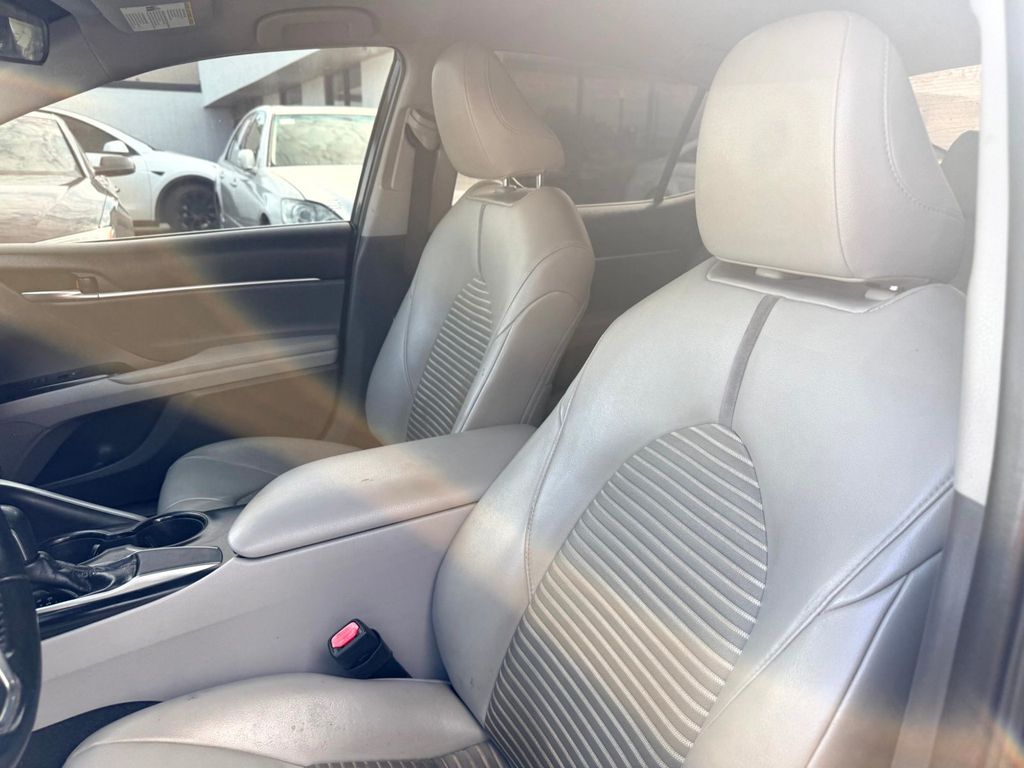 2018 Toyota Camry SE Automatic - 23078478 - 15