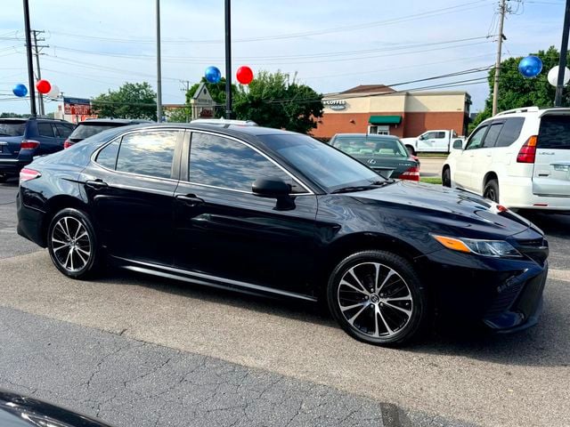 2018 Toyota Camry SE Automatic - 23078478 - 3