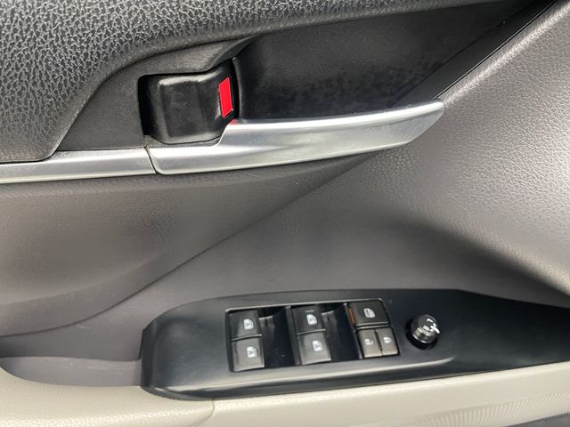 2018 Toyota Camry SE Automatic - 22983547 - 9