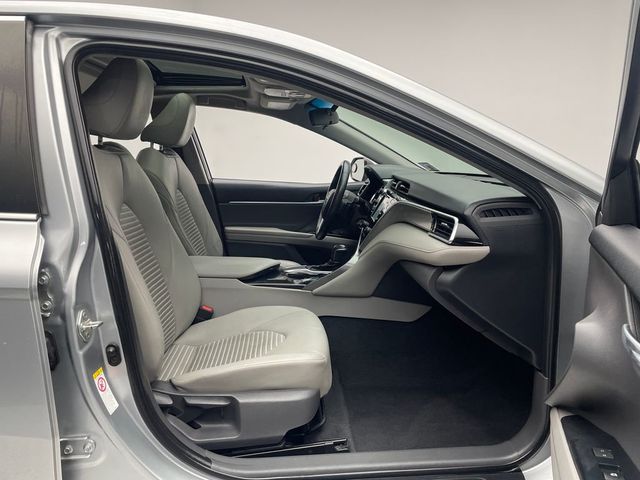 2018 Toyota Camry SE Automatic - 22983547 - 16