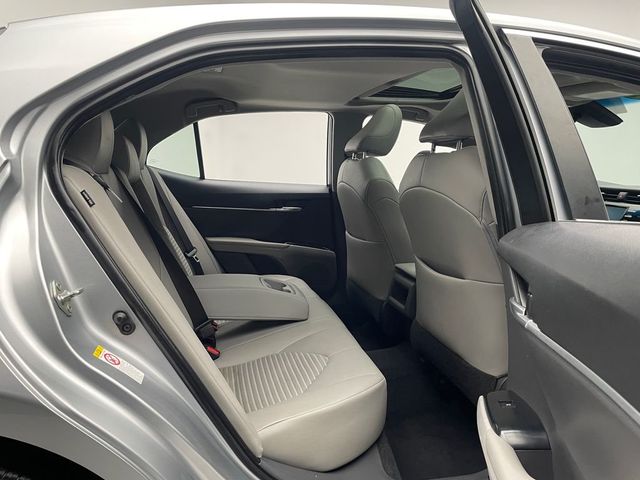 2018 Toyota Camry SE Automatic - 22983547 - 34