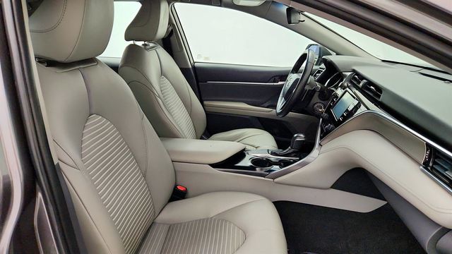 2018 Toyota Camry SE Automatic w/ Moonroof Package - 23027999 - 23