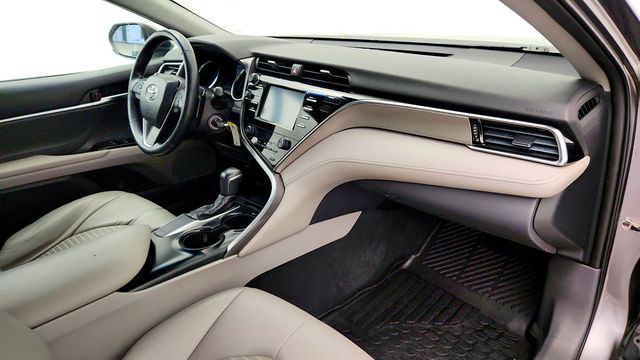 2018 Toyota Camry SE Automatic w/ Moonroof Package - 23027999 - 24