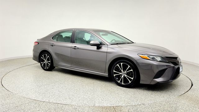 2018 Toyota Camry SE Automatic w/ Moonroof Package - 23027999 - 2