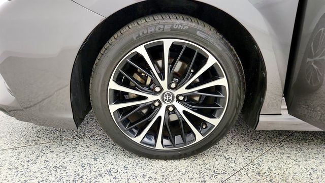 2018 Toyota Camry SE Automatic w/ Moonroof Package - 23027999 - 8