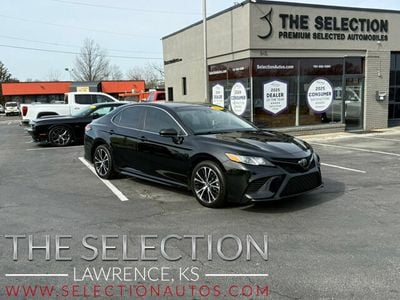 2018 Toyota Camry - 4T1B11HK1JU154000